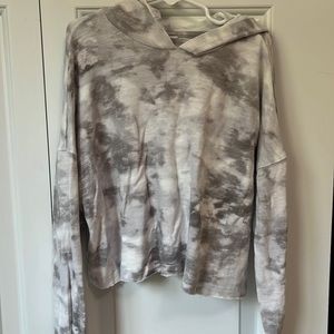 Old navy girl’s gray  knit hoodie. Size M (8).